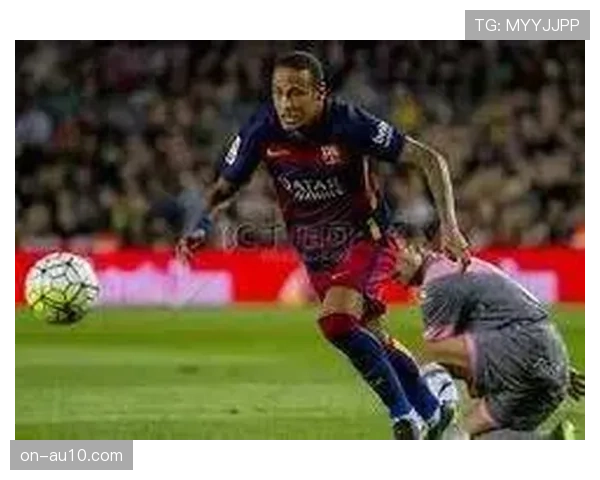 埃尔切传控体系漏洞频出，防守崩盘风险高